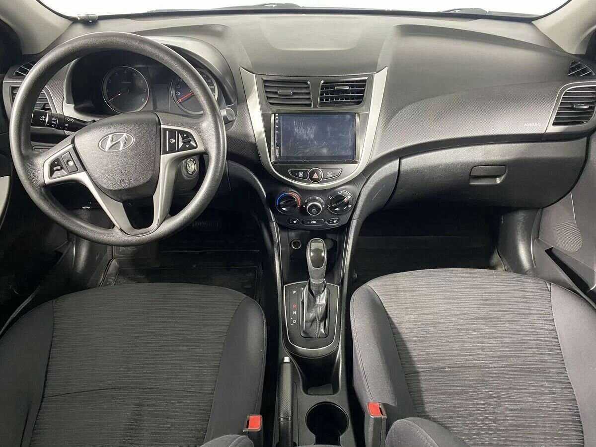 Hyundai Solaris с пробегом — 2016 год. Фото: #10
