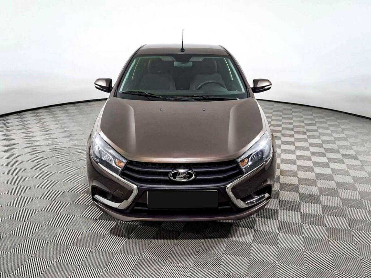 Lada (ВАЗ) Vesta с пробегом — 2018 год. Фото: #1