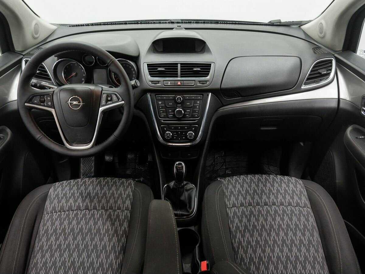 Opel Mokka с пробегом — 2012 год. Фото: #9