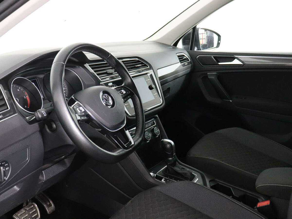 Volkswagen Tiguan с пробегом — 2018 год. Фото: #7