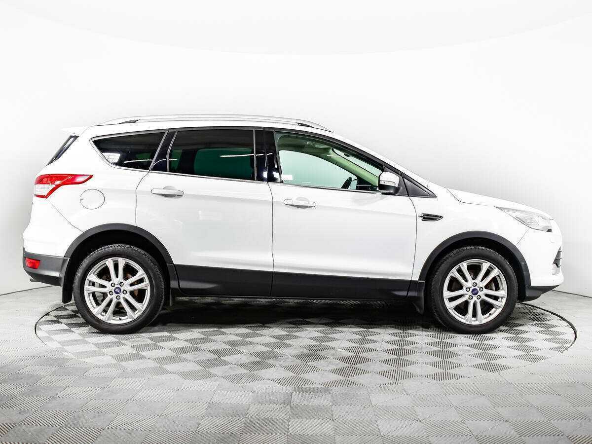 Ford Kuga с пробегом — 2014 год. Фото: #3