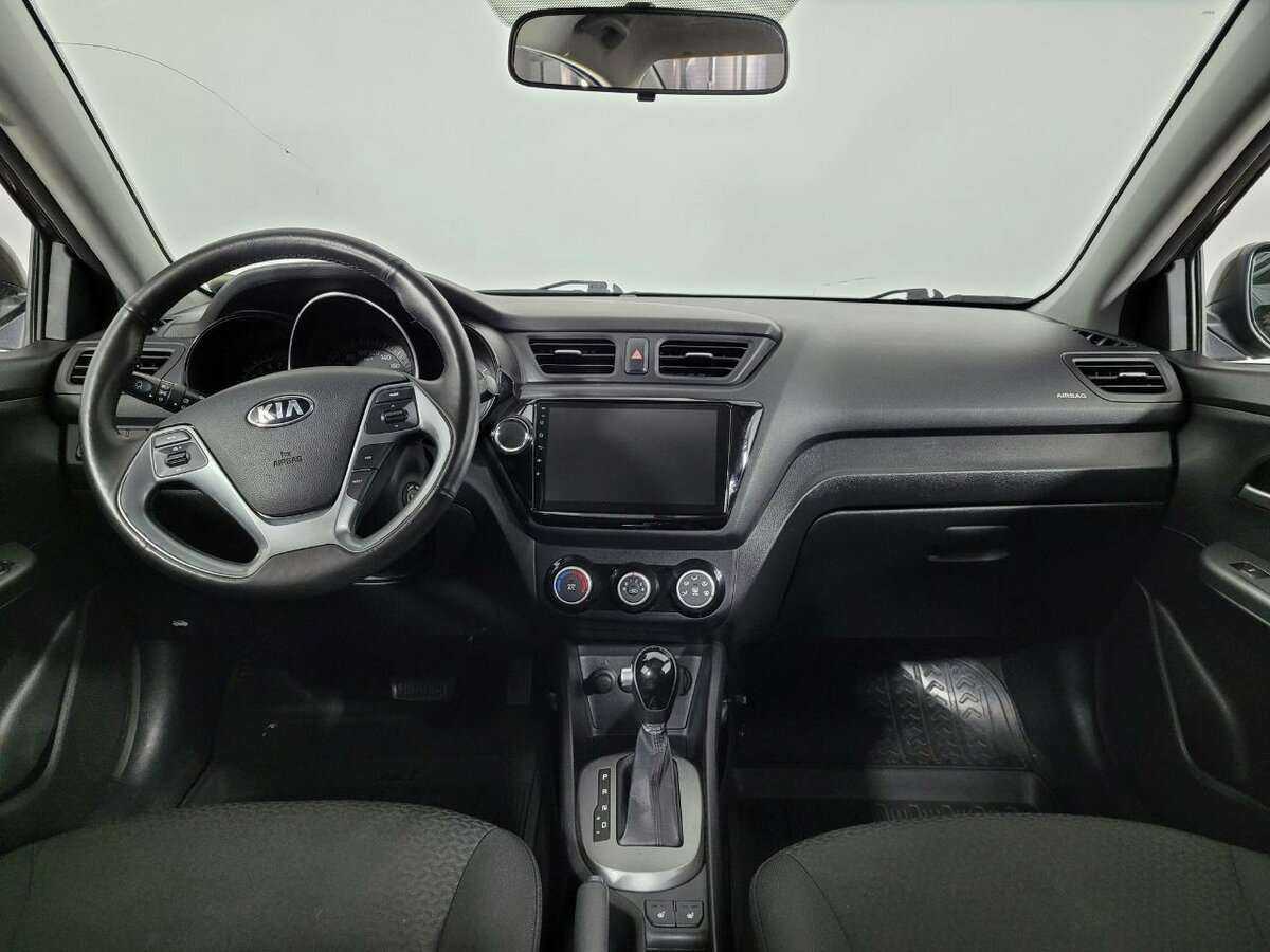 Kia Rio с пробегом — 2016 год. Фото: #6