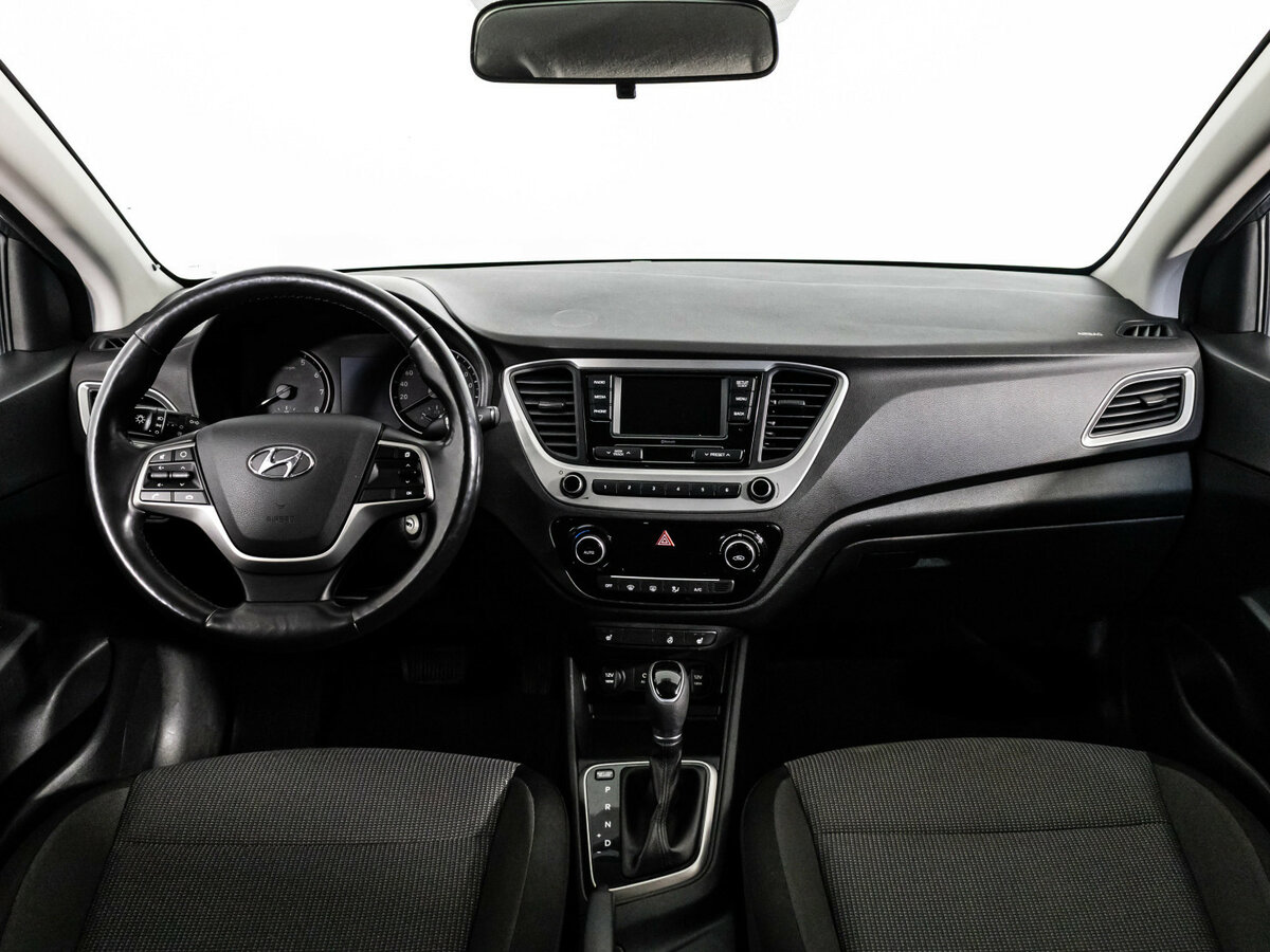 Hyundai Solaris с пробегом — 2017 год. Фото: #7