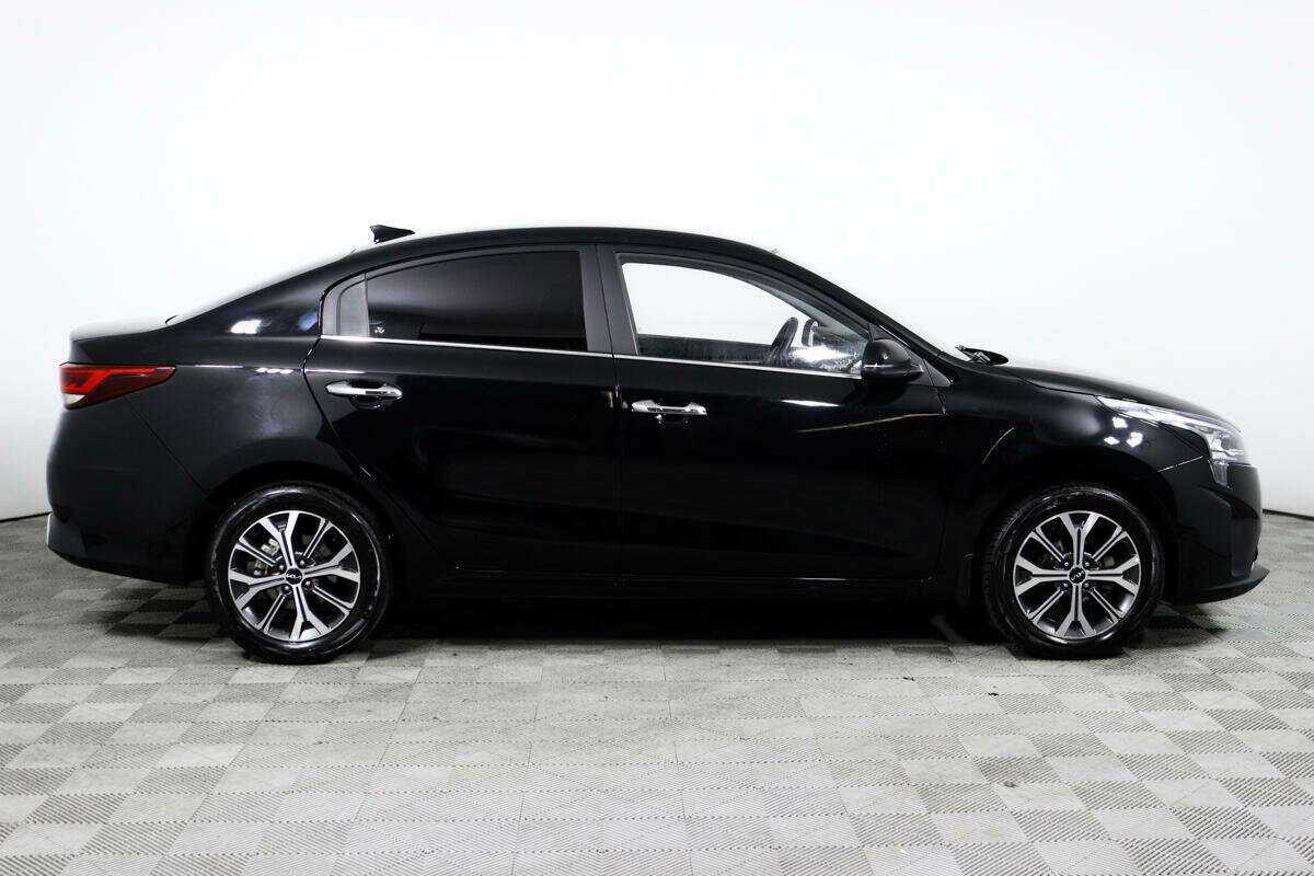 Kia Rio с пробегом — 2021 год. Фото: #3