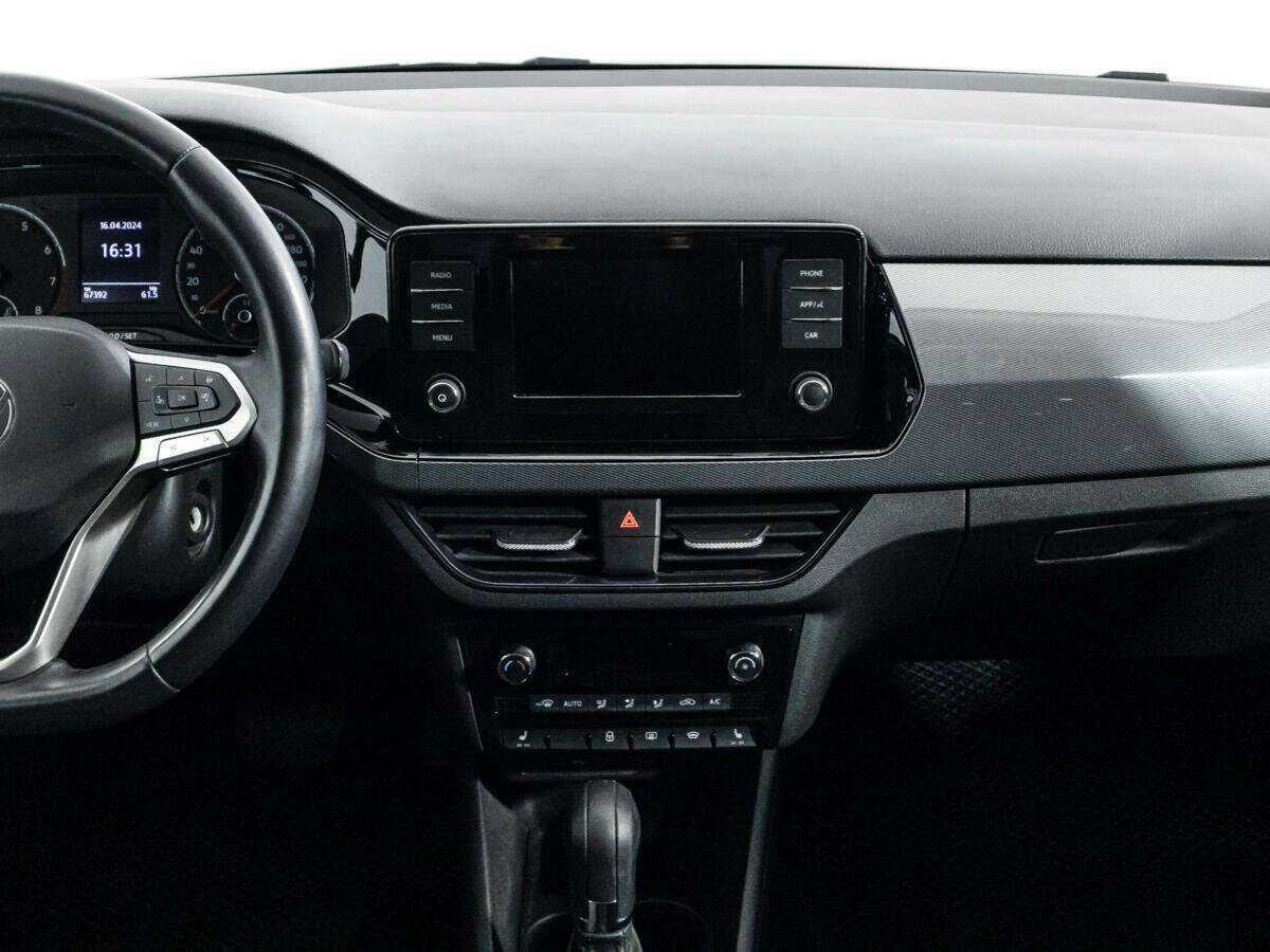 Volkswagen Polo с пробегом — 2021 год. Фото: #13