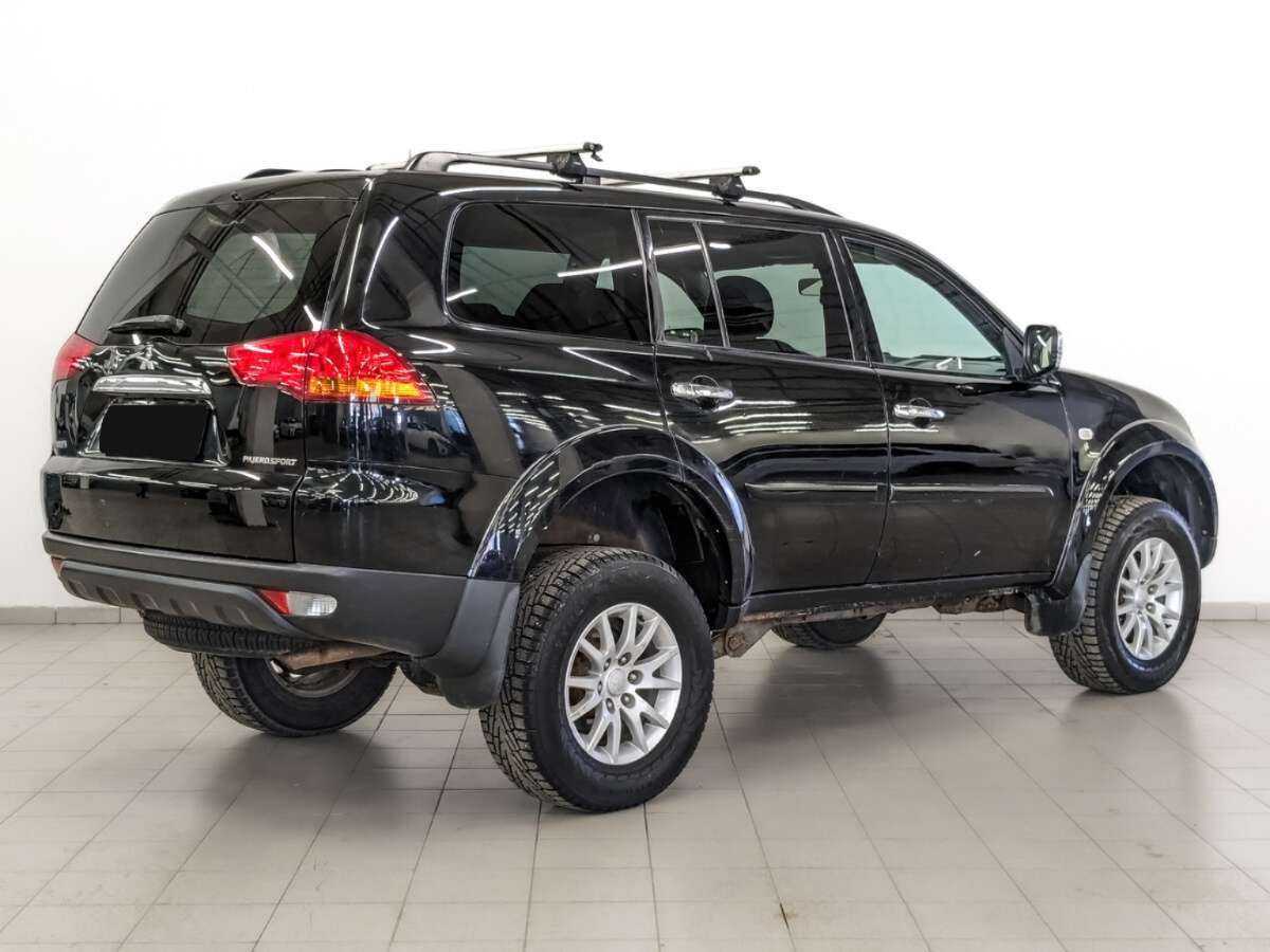 Mitsubishi Pajero Sport с пробегом — 2012 год. Фото: #4