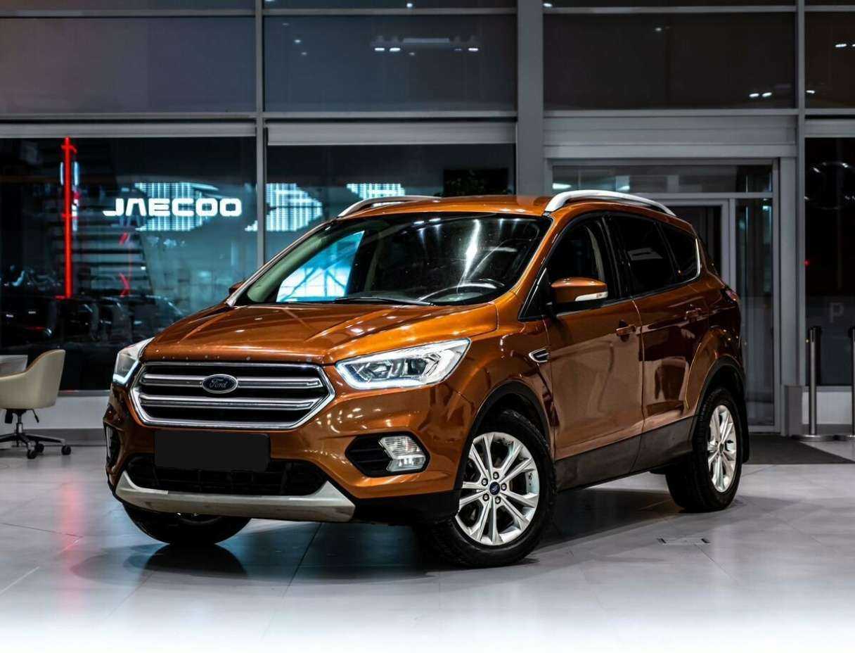 Ford Kuga с пробегом — 2017 год. Фото: #0