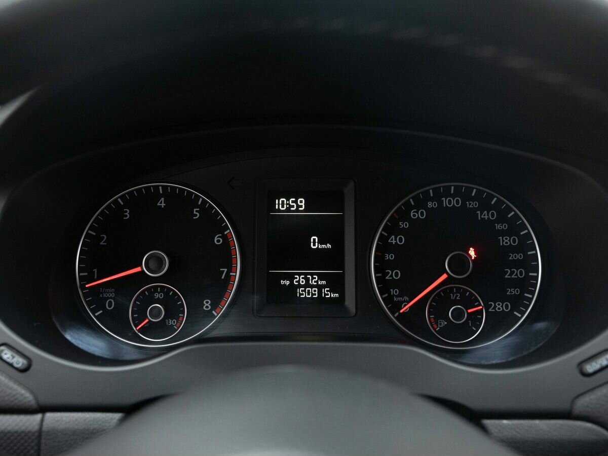 Volkswagen Jetta с пробегом — 2014 год. Фото: #13