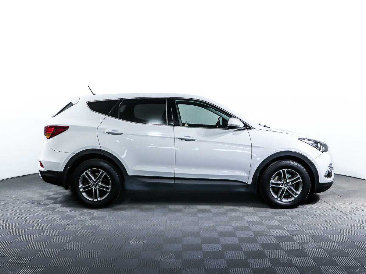 Hyundai Santa Fe с пробегом — 2016 год. Фото: #2