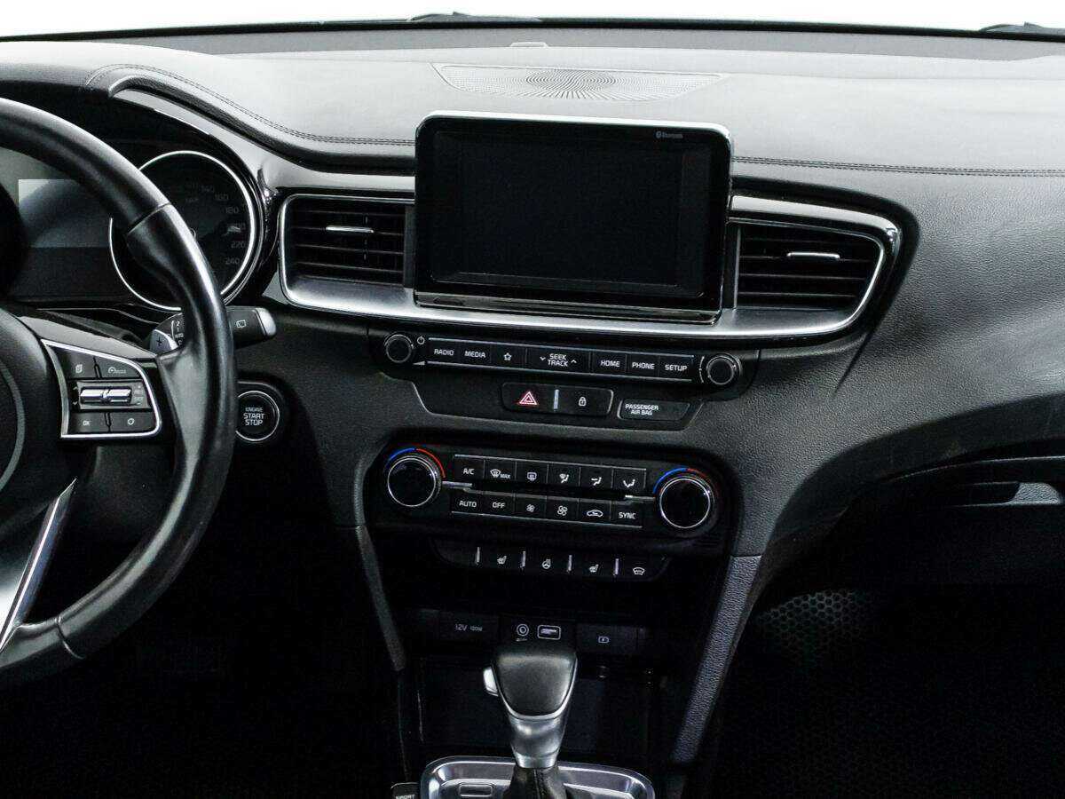 Kia Ceed с пробегом — 2019 год. Фото: #13