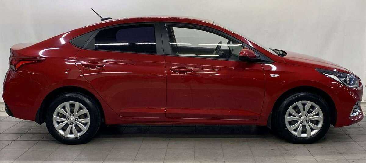 Hyundai Solaris с пробегом — 2018 год. Фото: #3