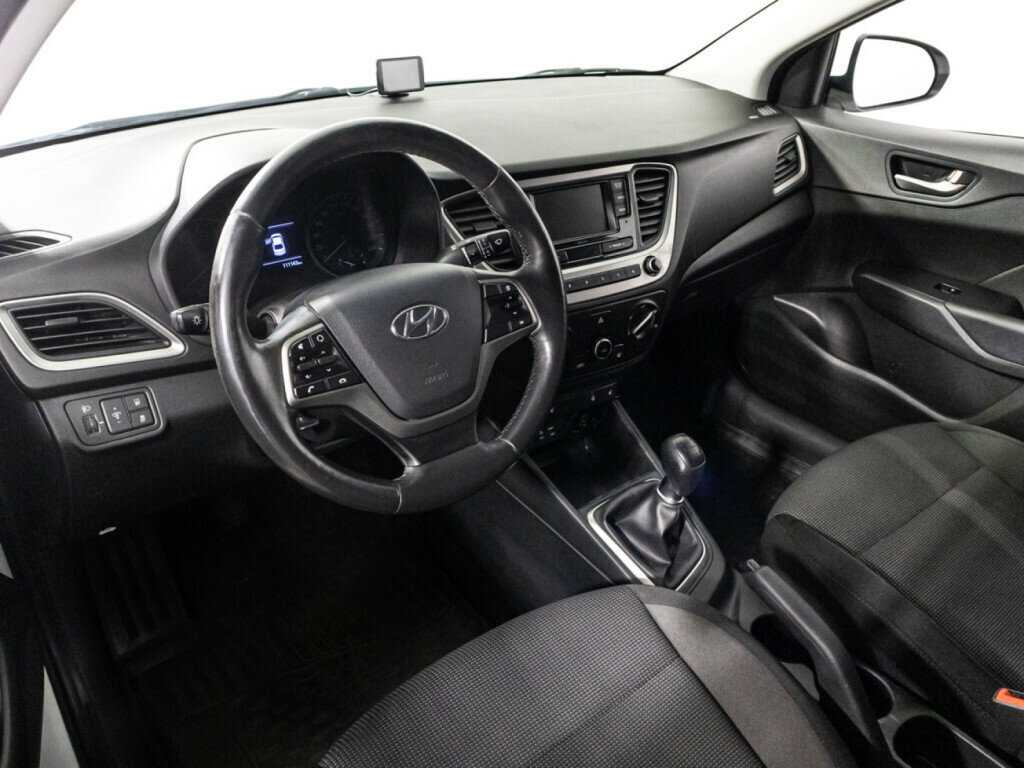 Hyundai Solaris с пробегом — 2017 год. Фото: #10