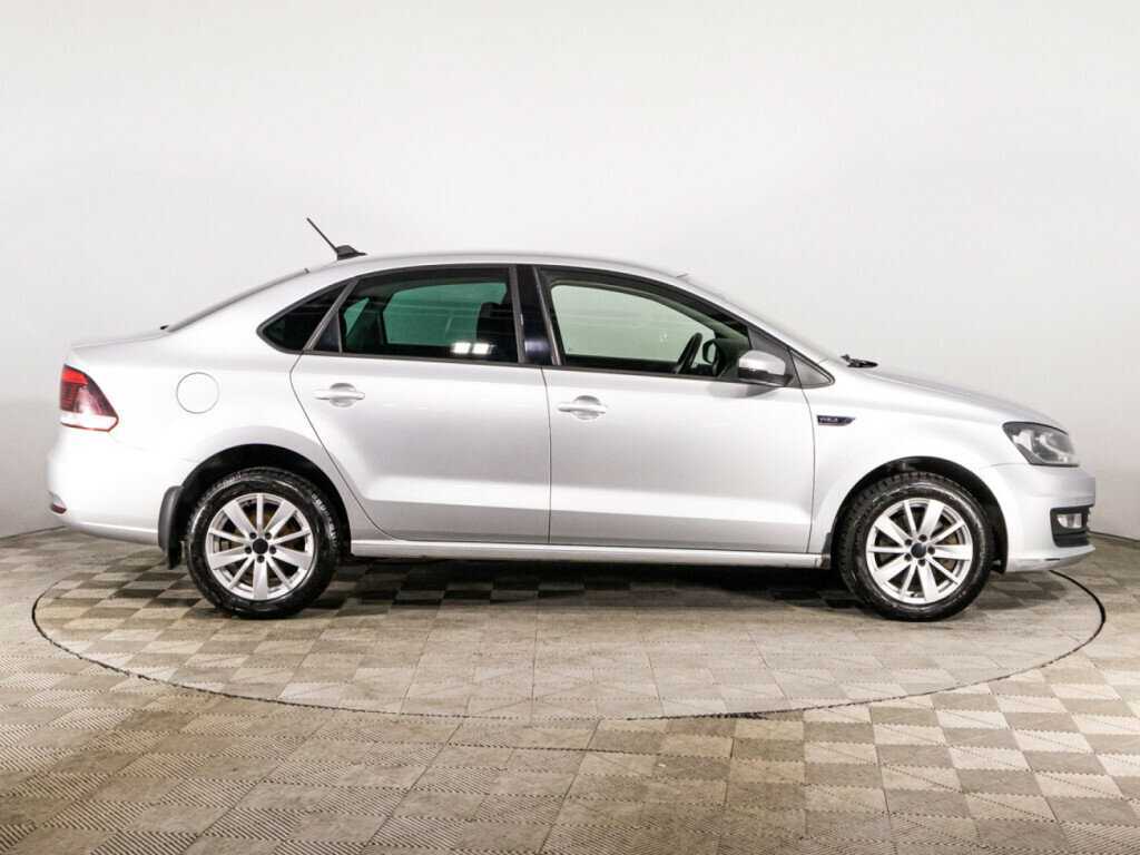 Volkswagen Polo с пробегом — 2018 год. Фото: #3