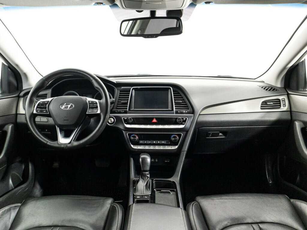 Hyundai Sonata с пробегом — 2019 год. Фото: #12