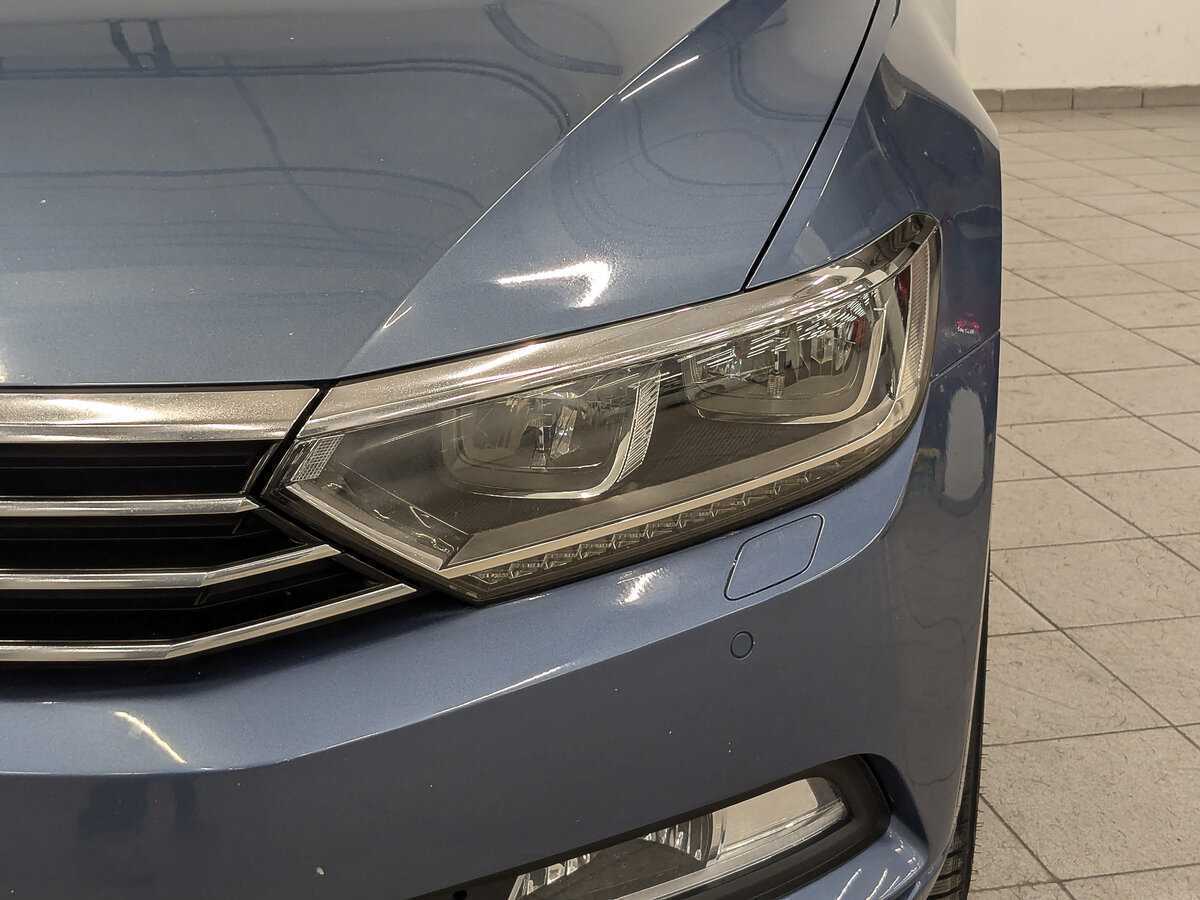 Volkswagen Passat с пробегом — 2015 год. Фото: #10