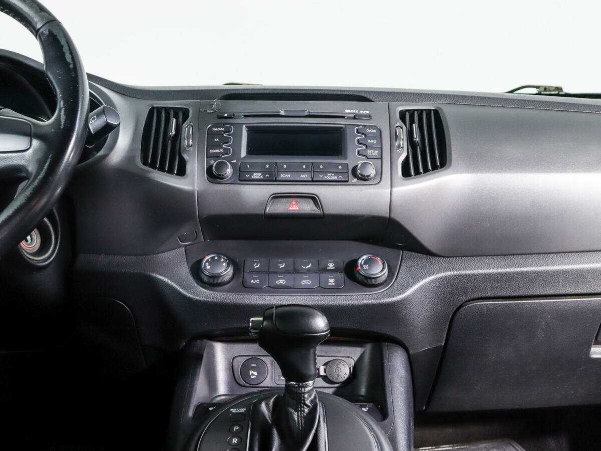 Kia Sportage с пробегом — 2012 год. Фото: #12