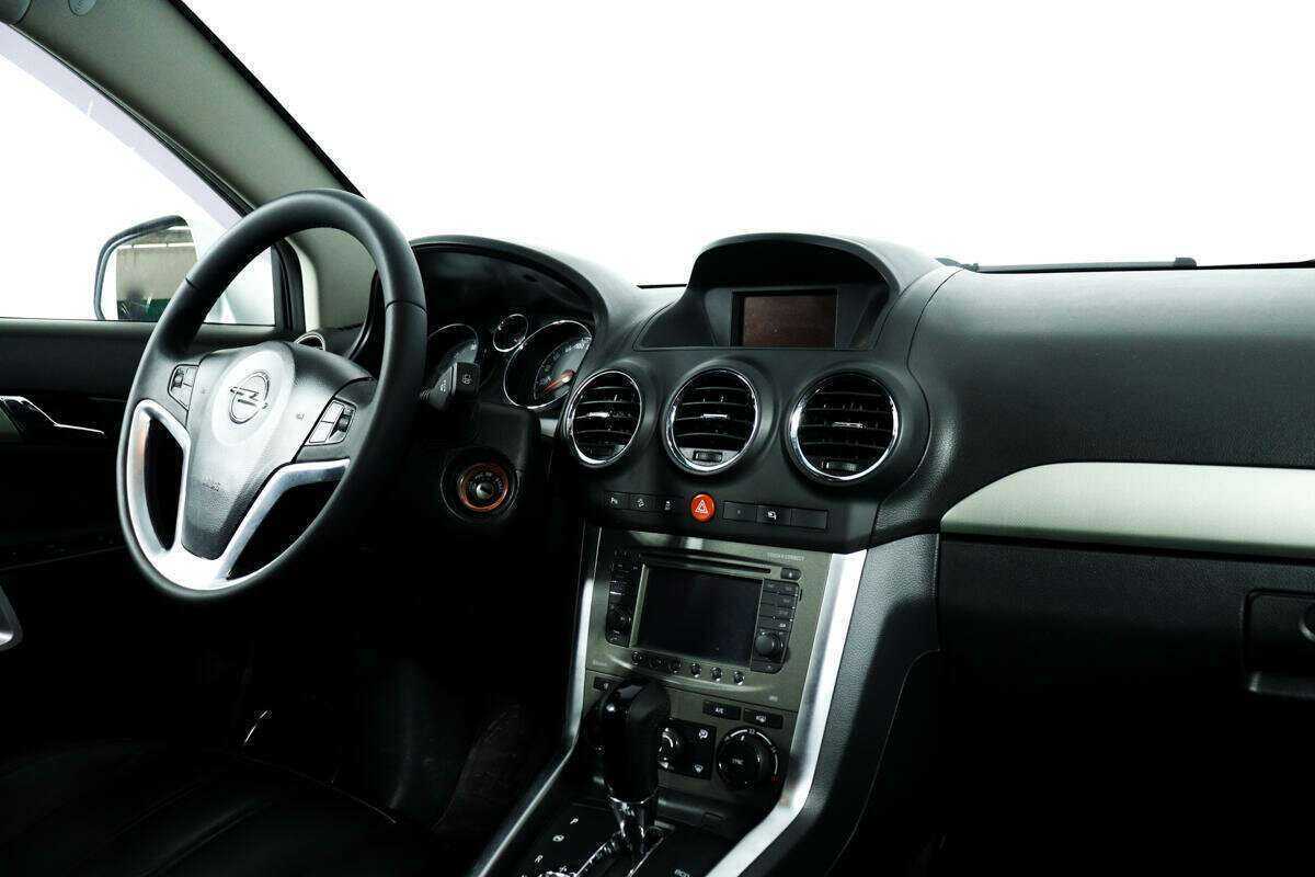 Opel Antara с пробегом — 2014 год. Фото: #8