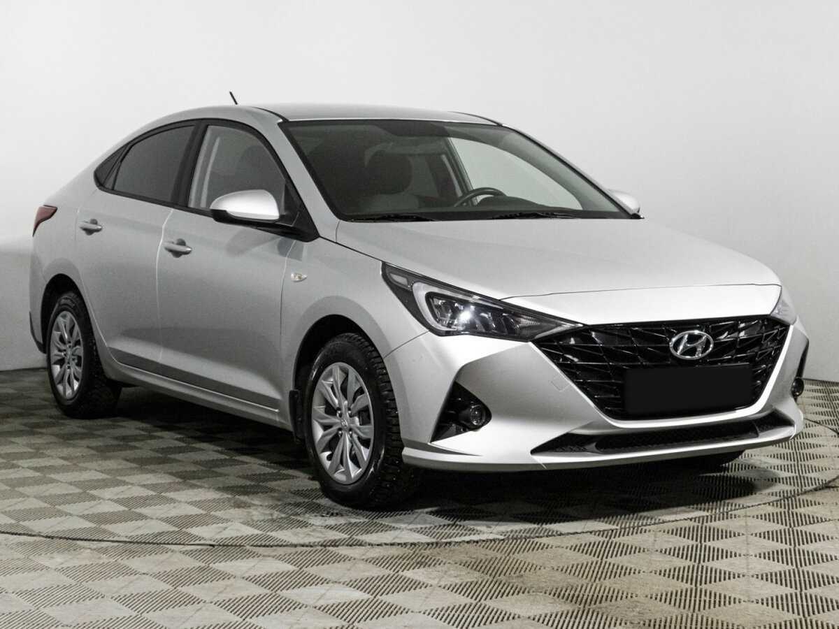 Hyundai Solaris с пробегом — 2022 год. Фото: #2