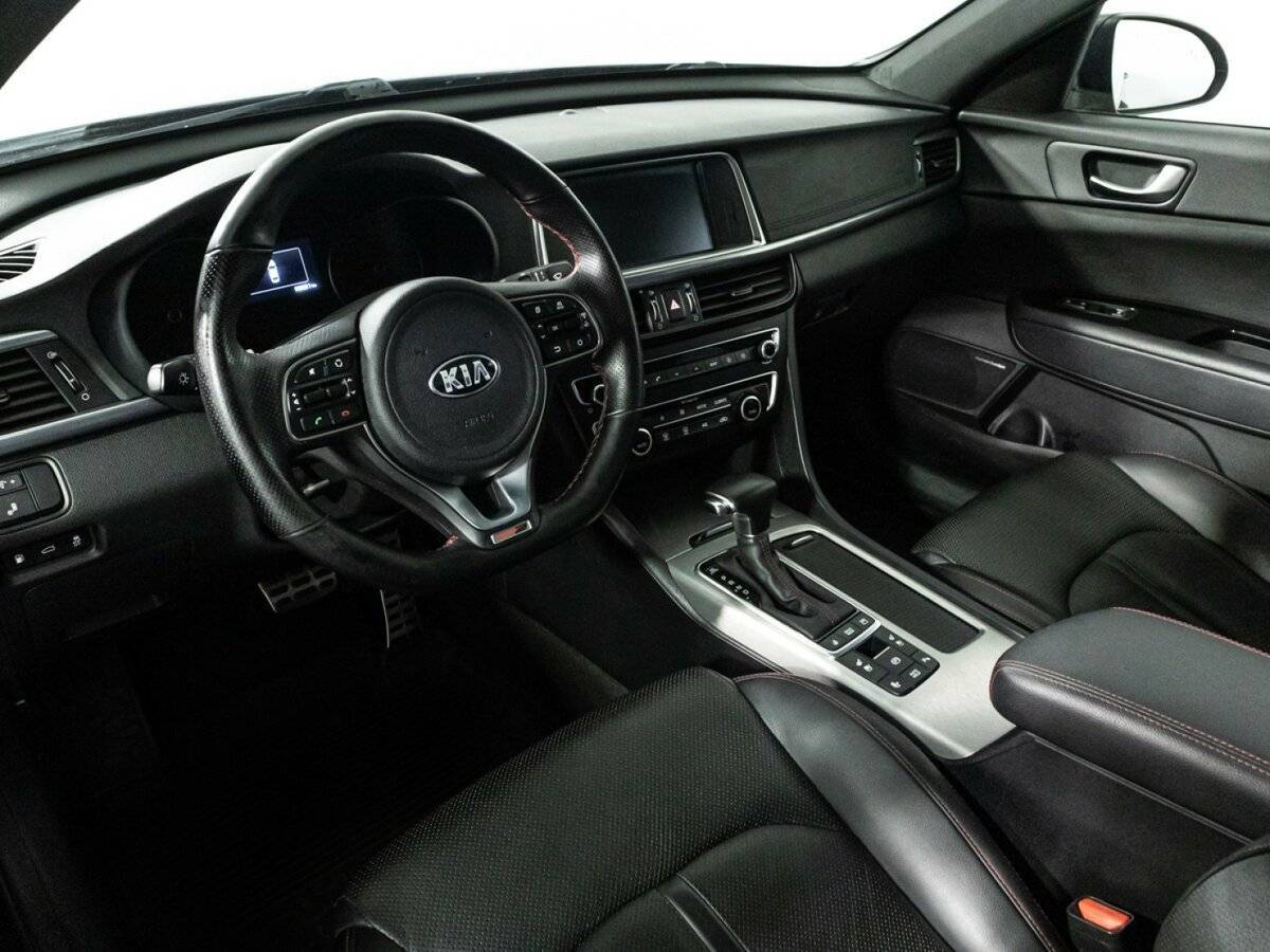 Kia Optima с пробегом — 2016 год. Фото: #10