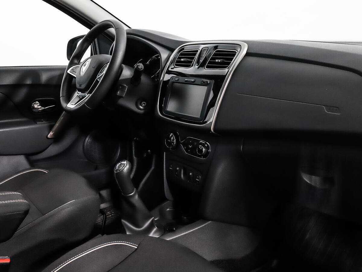 Renault Sandero с пробегом — 2019 год. Фото: #10