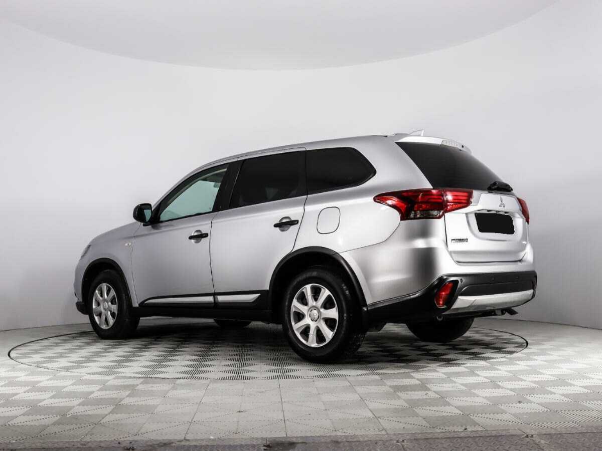 Mitsubishi Outlander с пробегом — 2018 год. Фото: #6