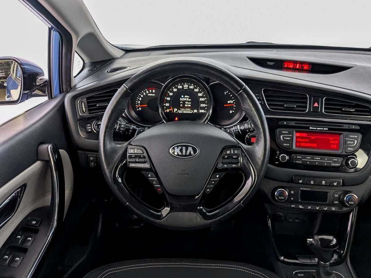 Kia Ceed с пробегом — 2012 год. Фото: #16