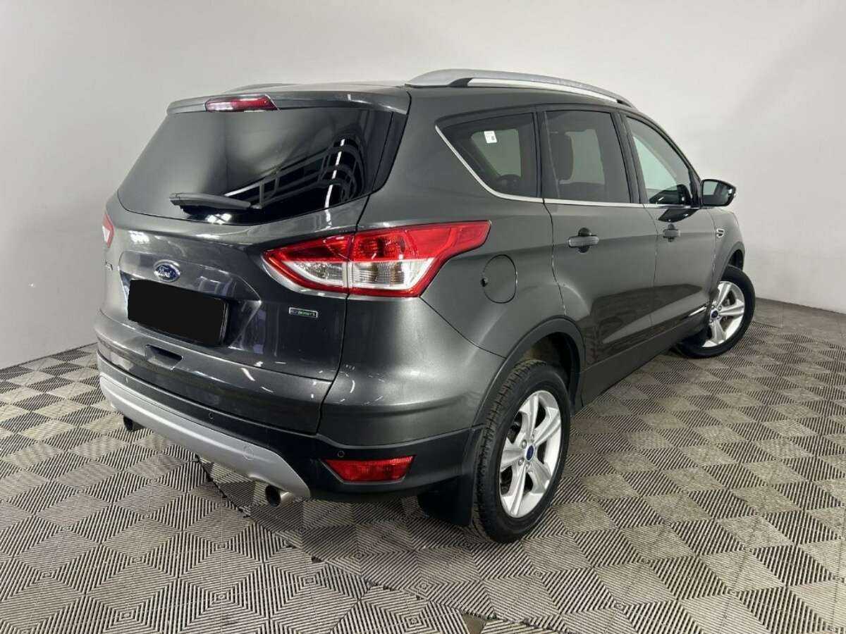 Ford Kuga с пробегом — 2015 год. Фото: #5
