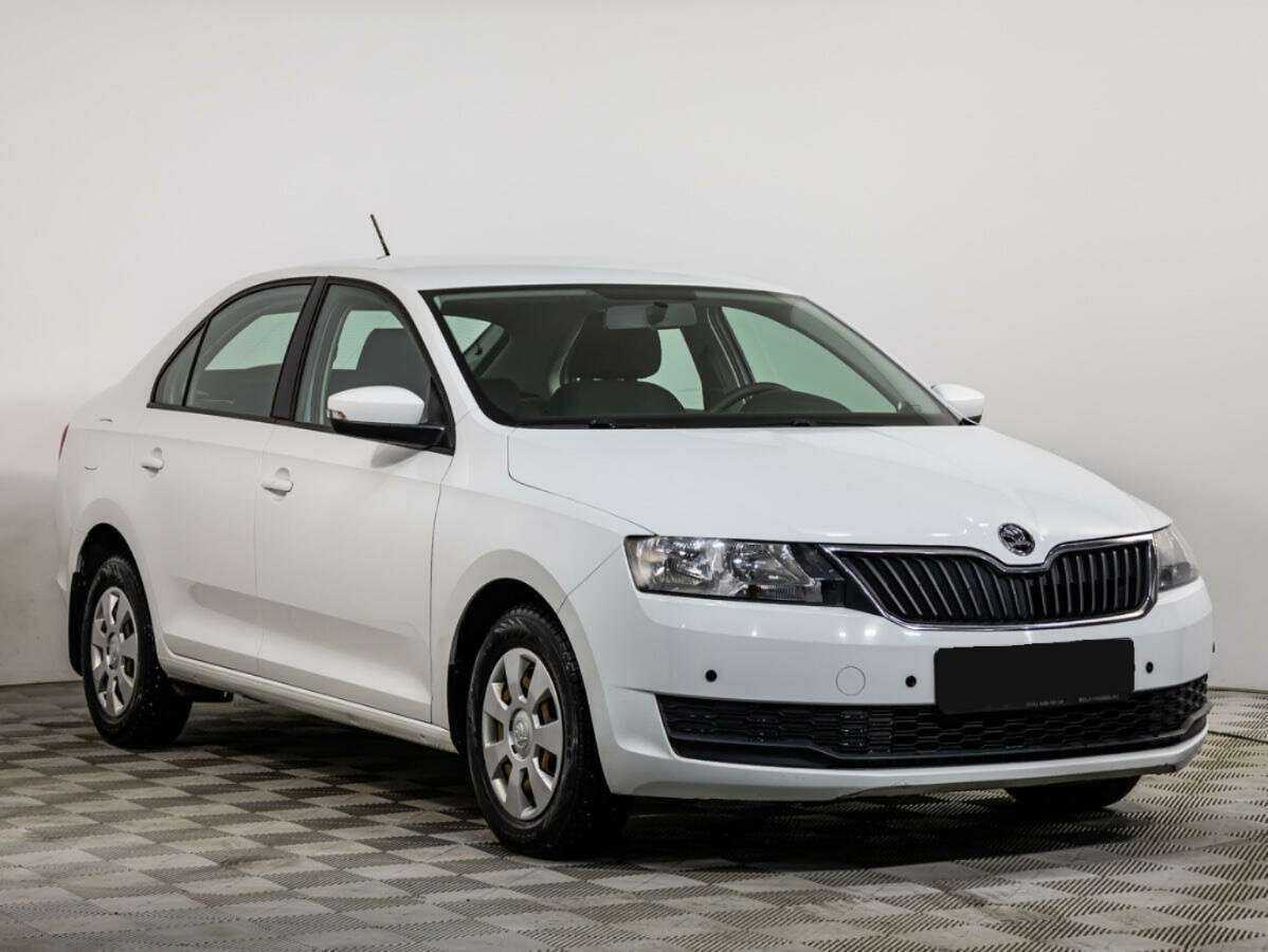 Skoda Rapid с пробегом — 2017 год. Фото: #1