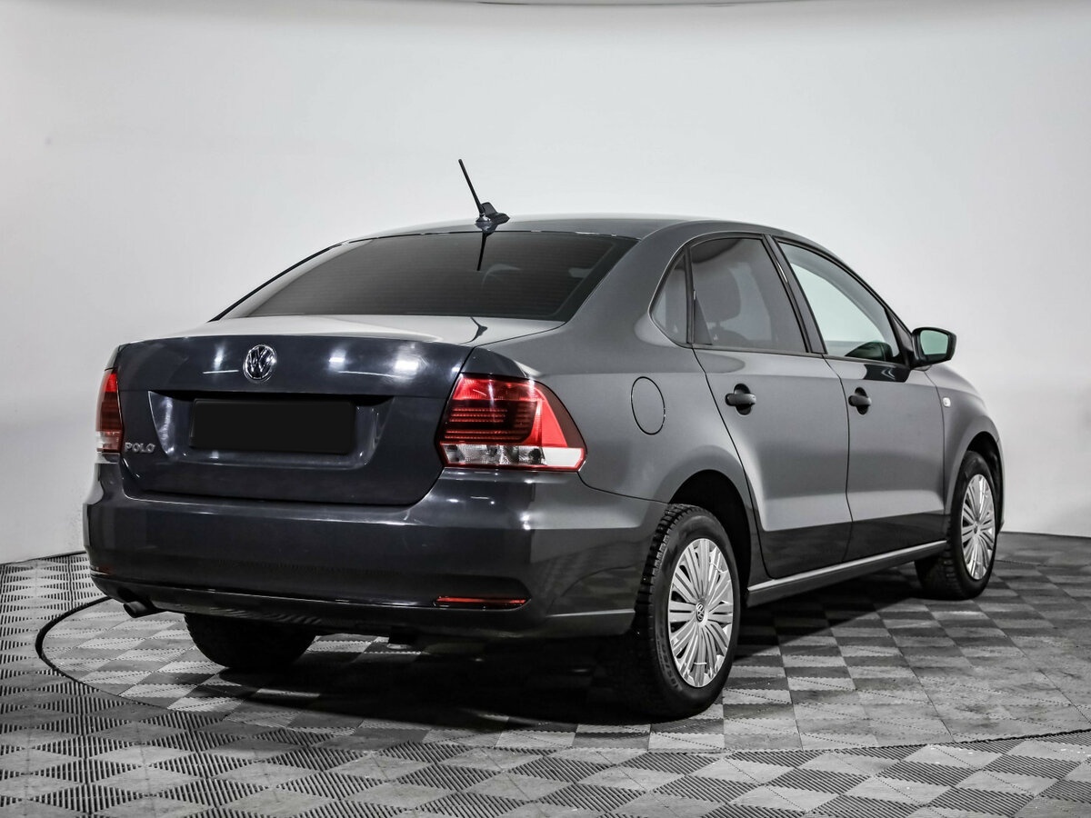 Volkswagen Polo с пробегом — 2018 год. Фото: #3
