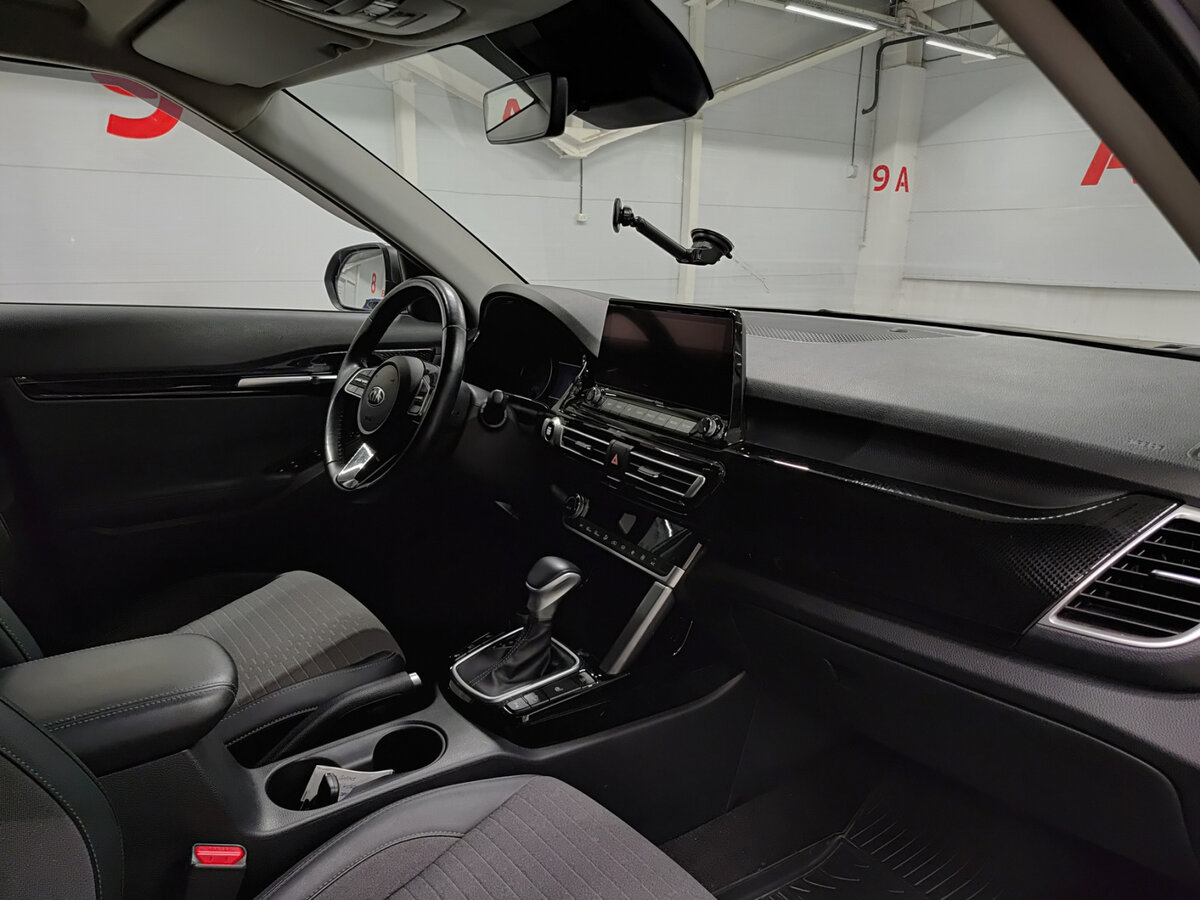 Kia Seltos с пробегом — 2021 год. Фото: #10