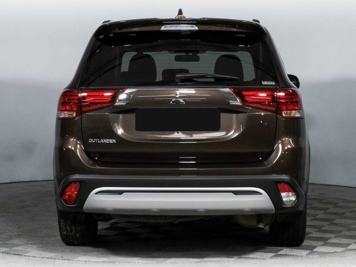 Mitsubishi Outlander с пробегом — 2021 год. Фото: #5