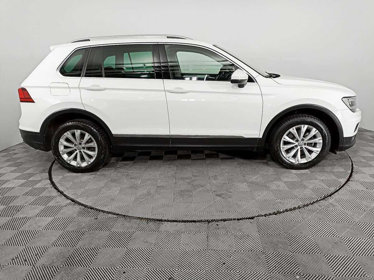 Volkswagen Tiguan с пробегом — 2017 год. Фото: #3