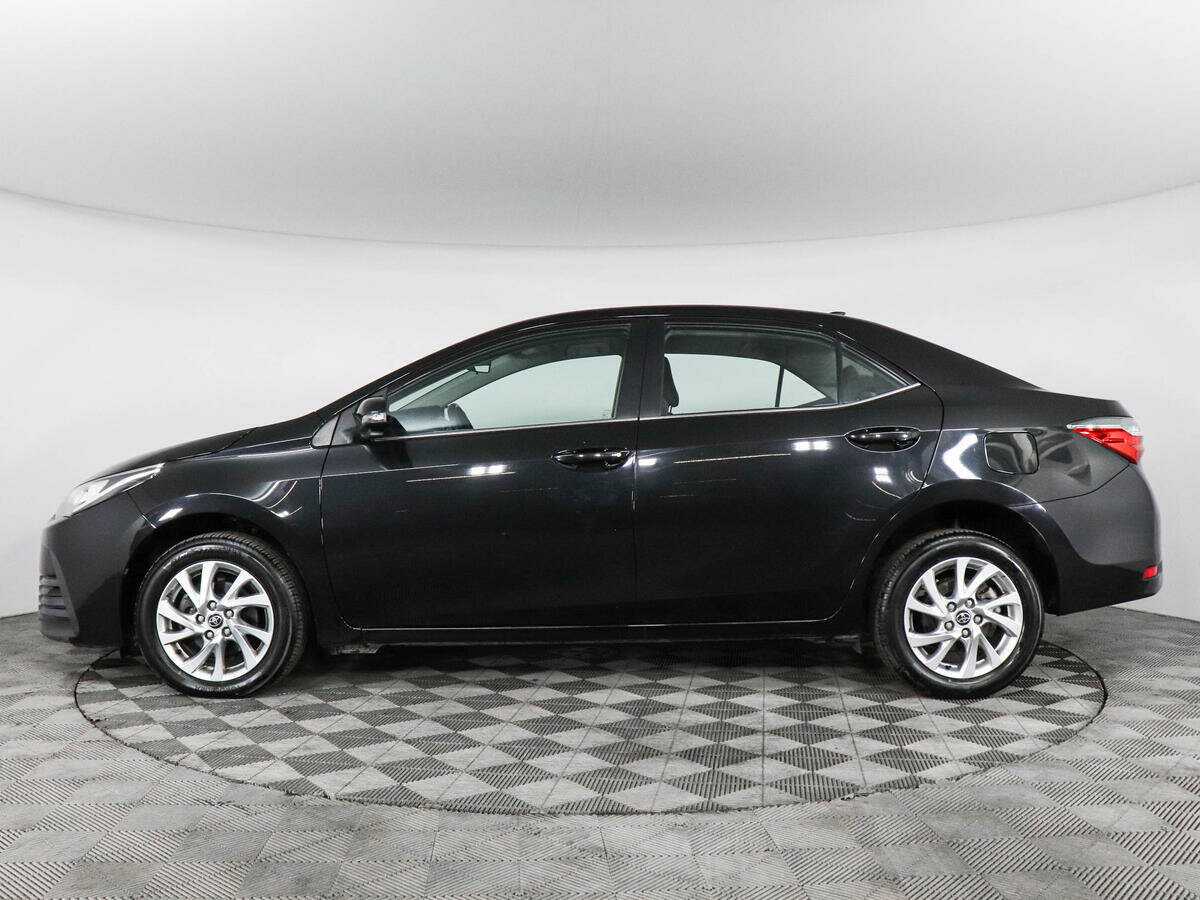 Toyota Corolla с пробегом — 2017 год. Фото: #7