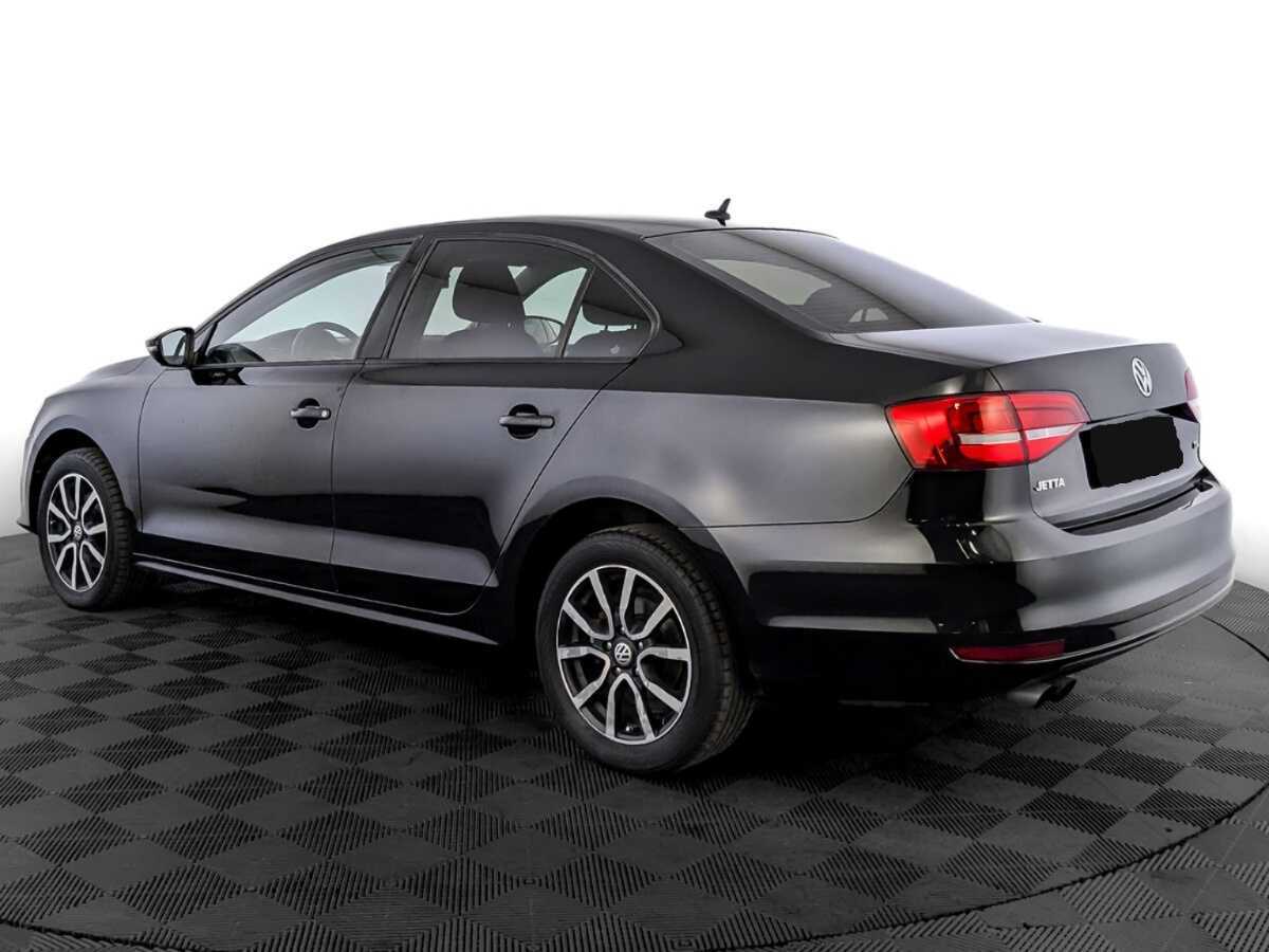 Volkswagen Jetta с пробегом — 2015 год. Фото: #6