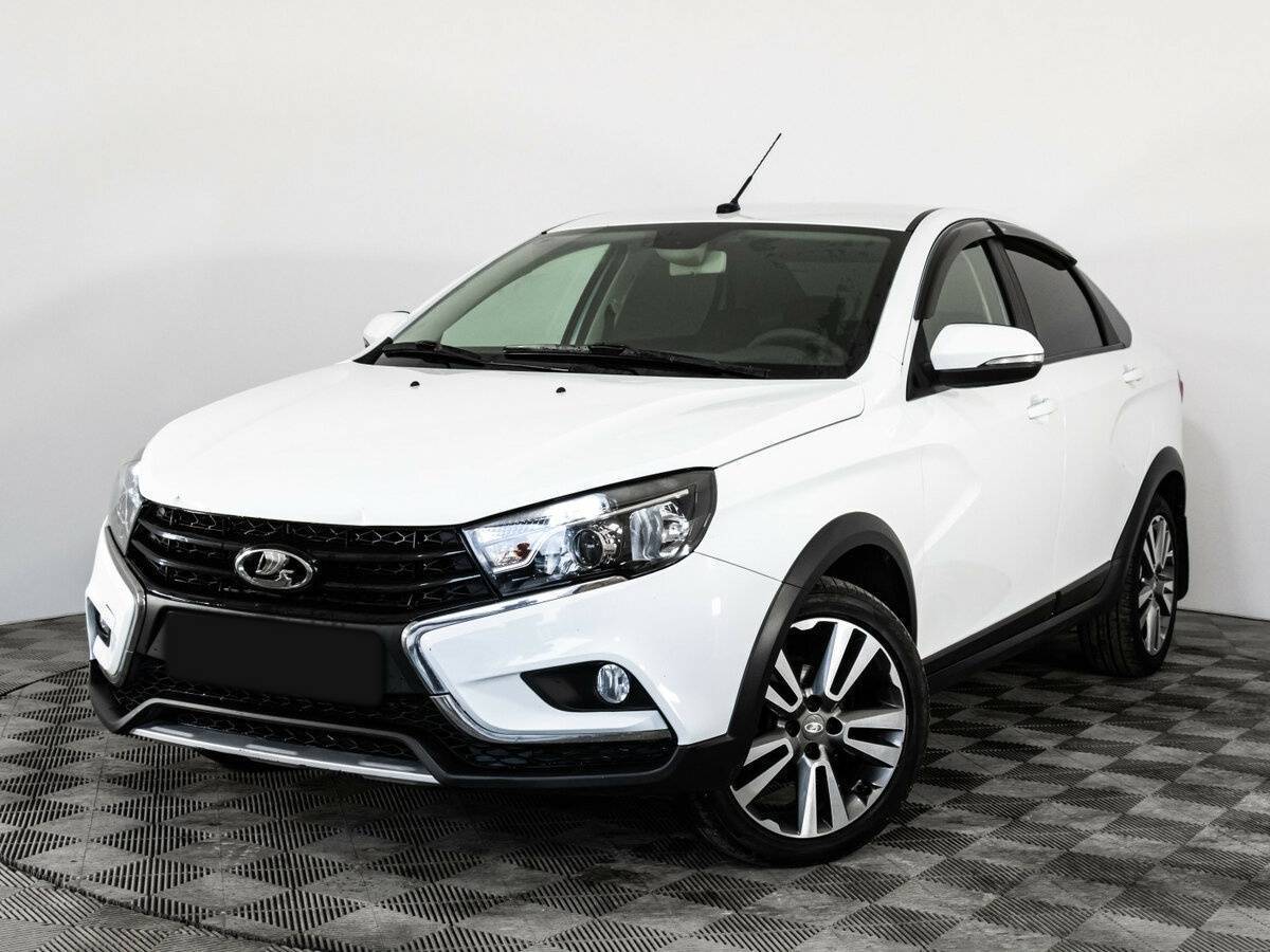 Lada (ВАЗ) Vesta с пробегом — 2018 год. Посмотреть фото