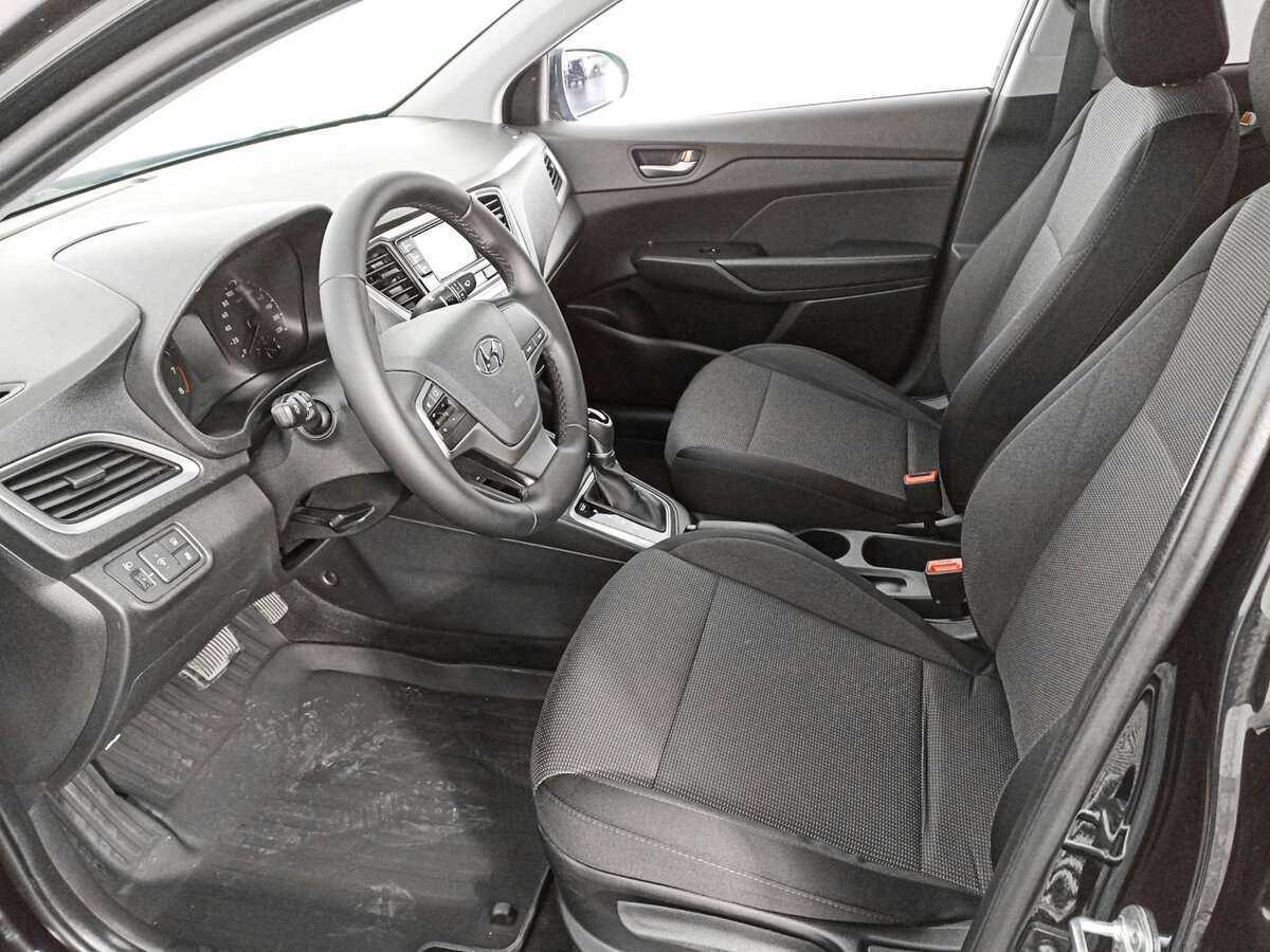Hyundai Solaris с пробегом — 2018 год. Фото: #13
