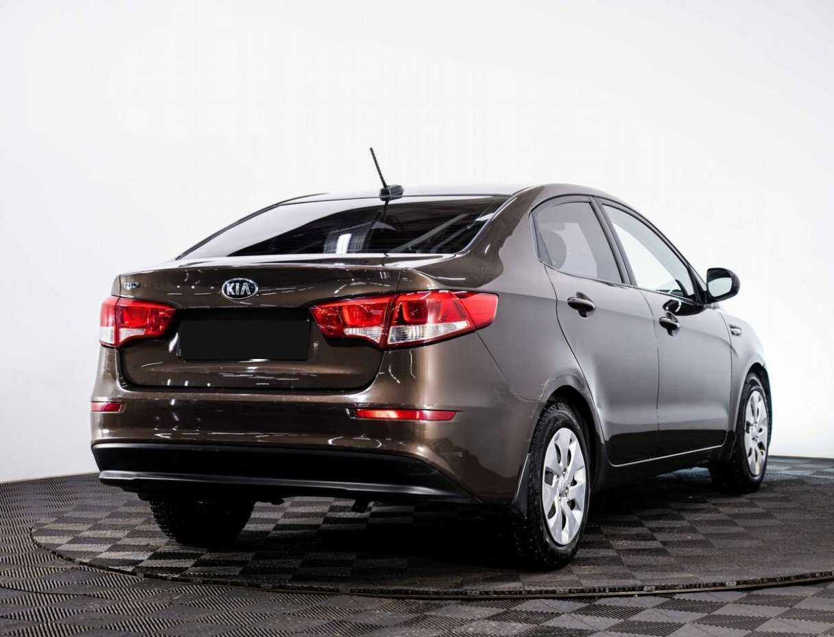 Kia Rio с пробегом — 2017 год. Фото: #5