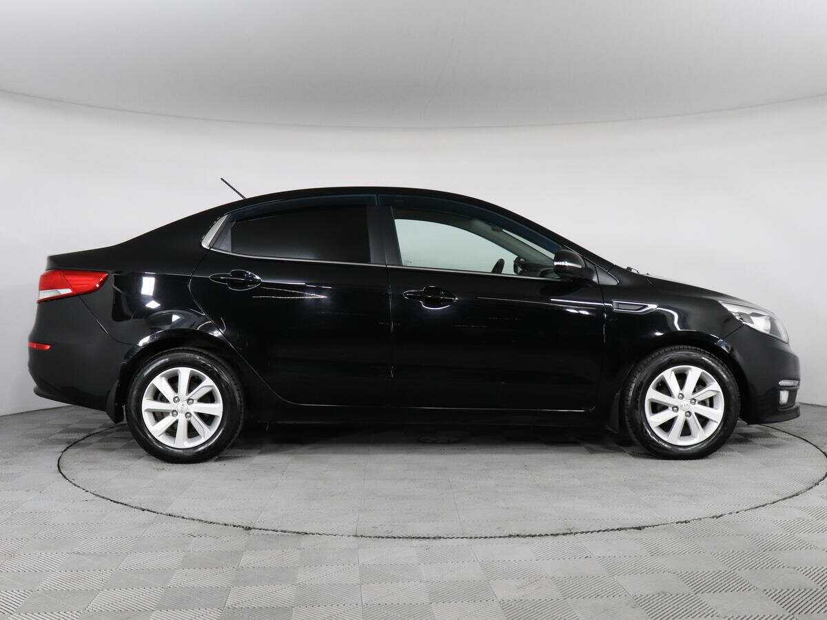 Kia Rio с пробегом — 2017 год. Фото: #3