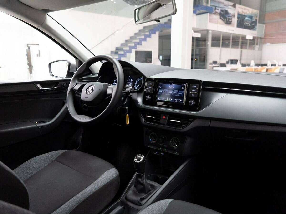 Skoda Rapid с пробегом — 2020 год. Фото: #17