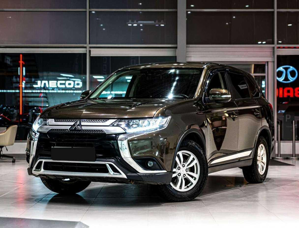Mitsubishi Outlander с пробегом — 2018 год. Фото: #0