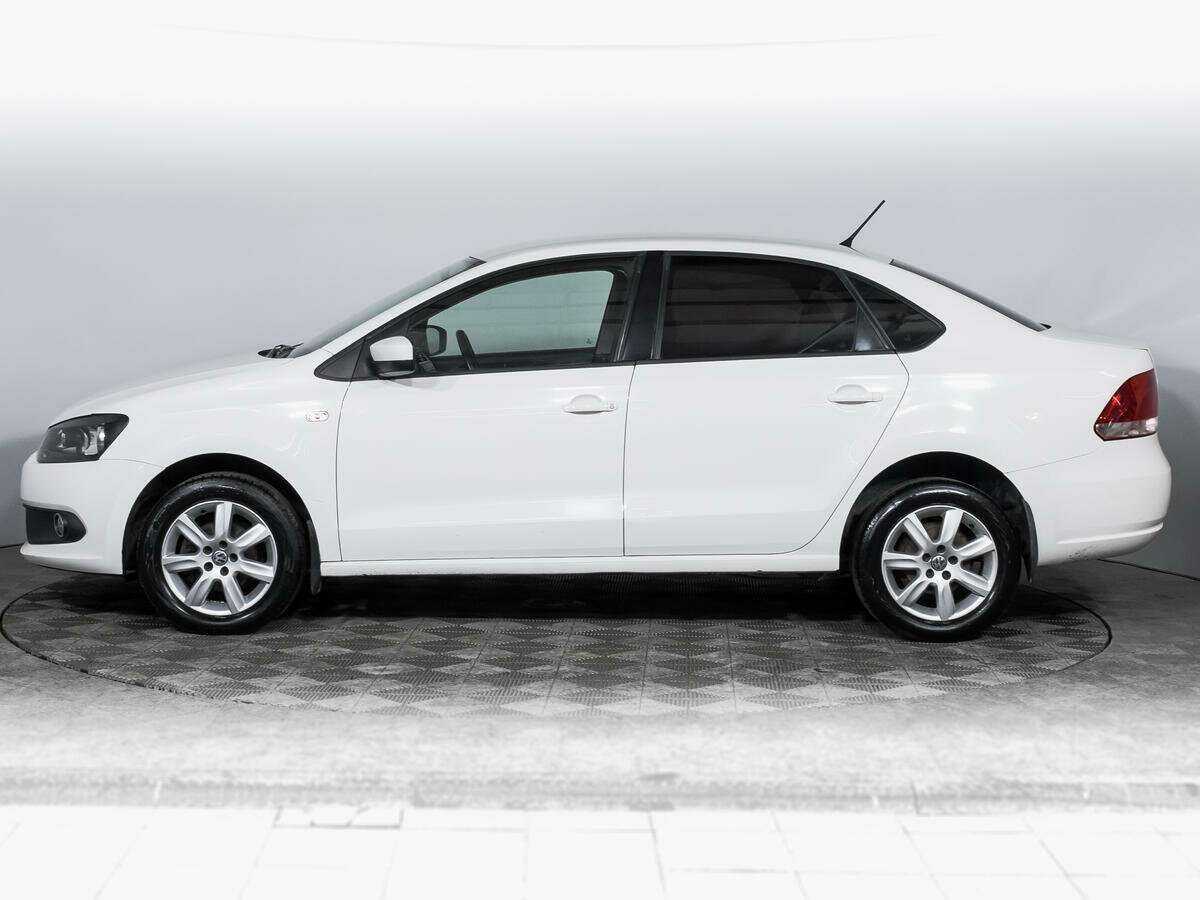 Volkswagen Polo с пробегом — 2013 год. Фото: #7