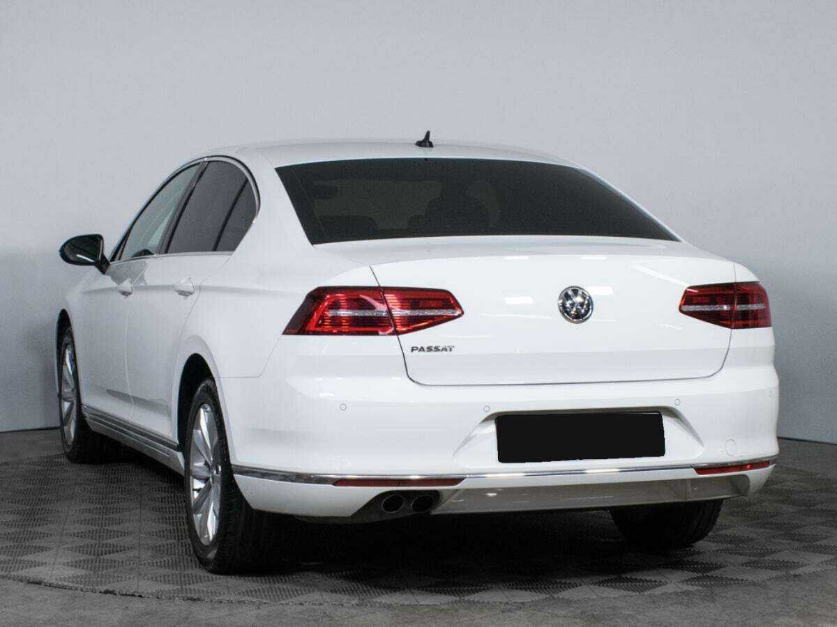 Volkswagen Passat с пробегом — 2017 год. Фото: #5