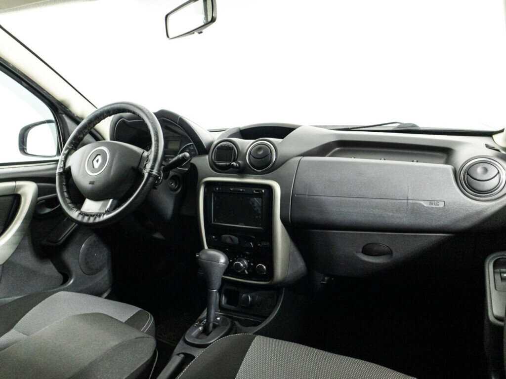 Renault Duster с пробегом — 2015 год. Фото: #8