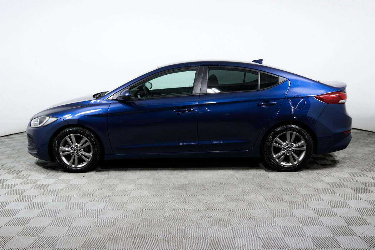 Hyundai Elantra с пробегом — 2016 год. Фото: #7