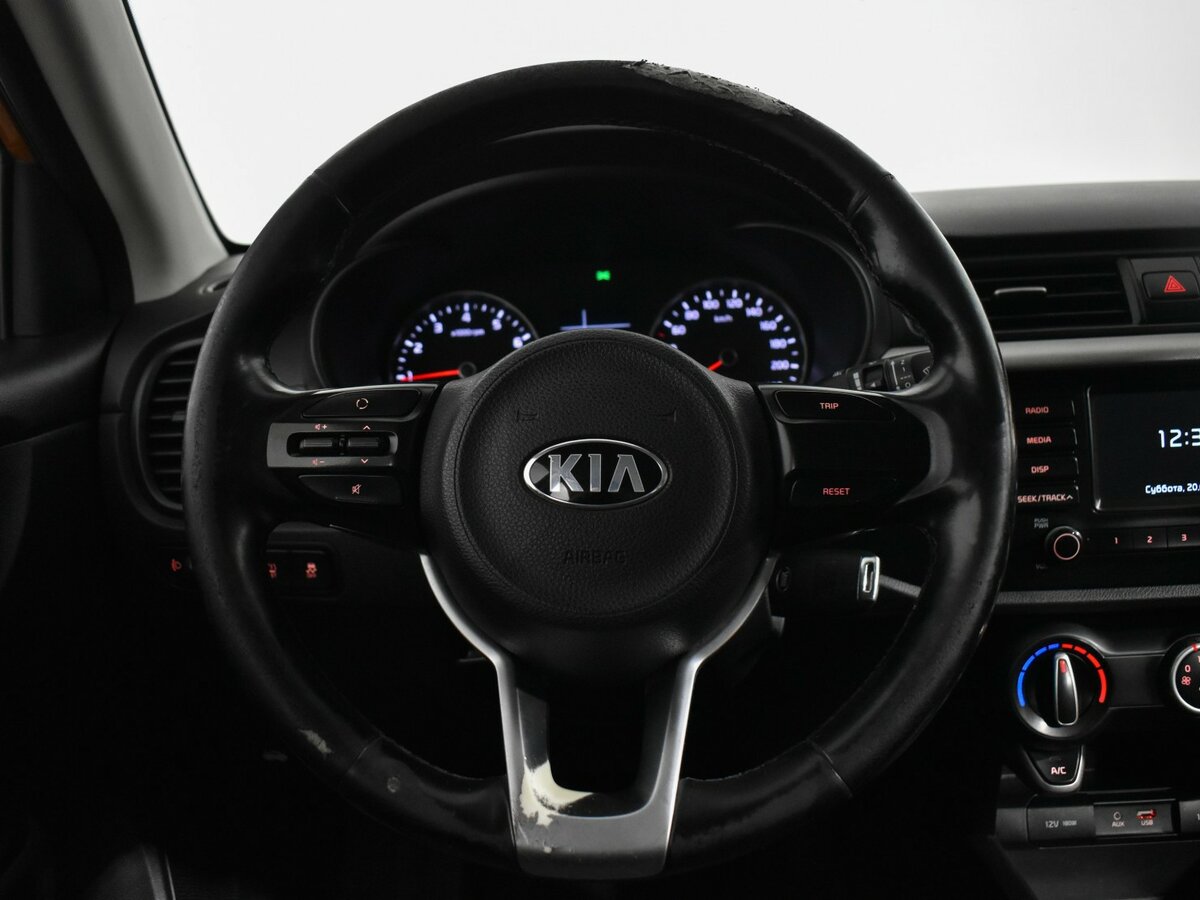 Kia Rio с пробегом — 2017 год. Фото: #16