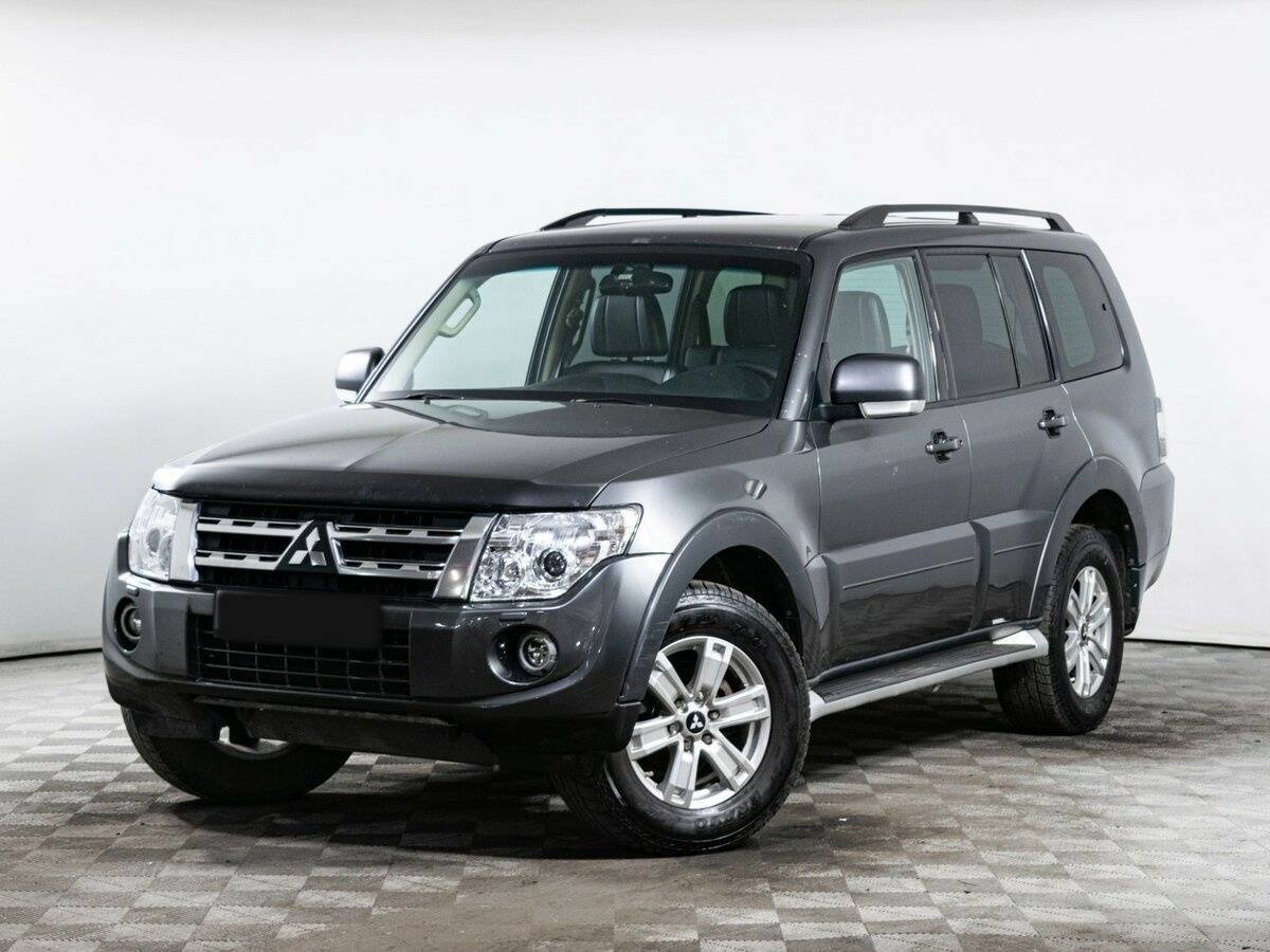 Mitsubishi Pajero с пробегом — 2013 год. Фото: #0