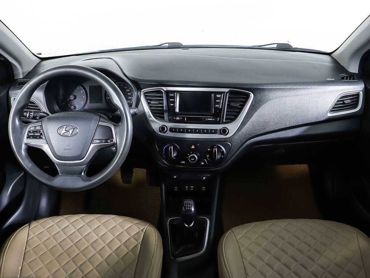 Hyundai Solaris с пробегом — 2018 год. Фото: #10