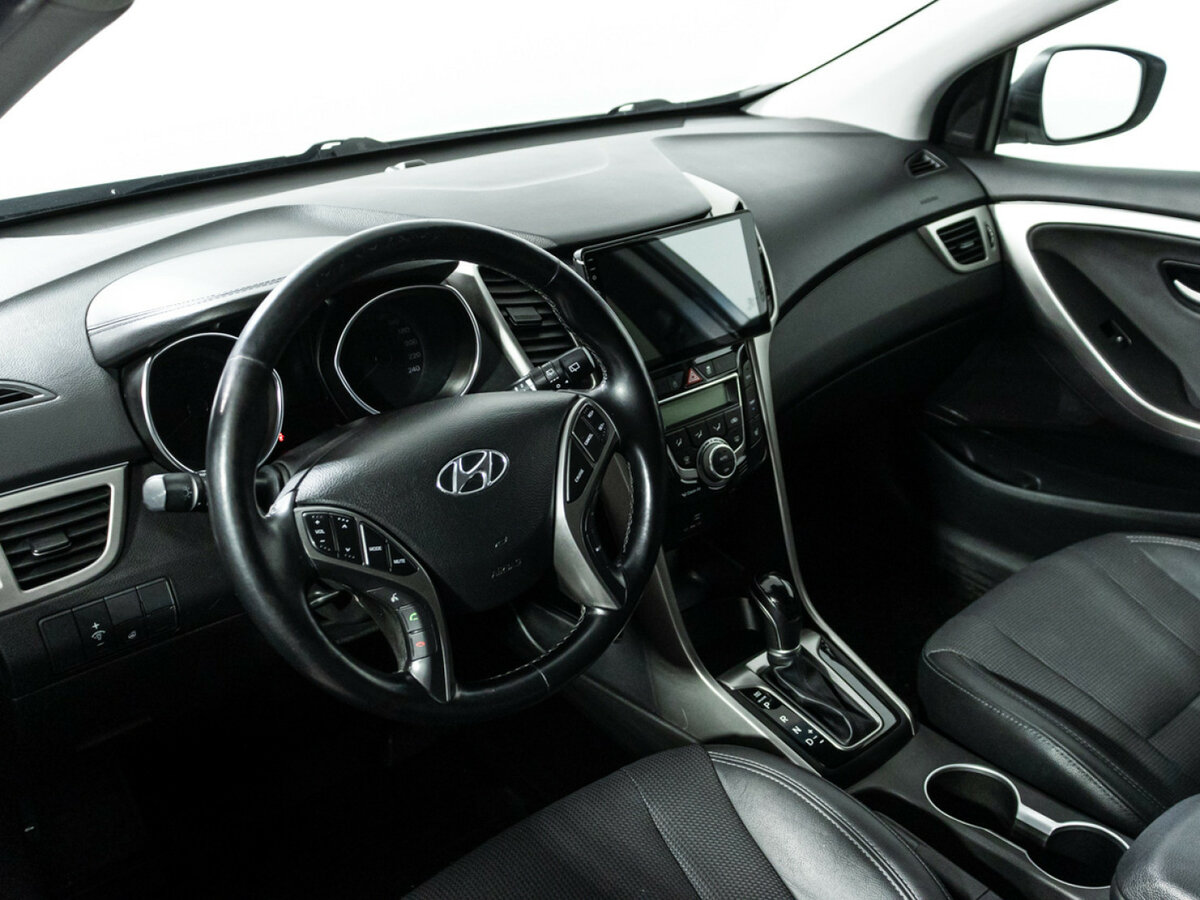 Hyundai i30 с пробегом — 2015 год. Фото: #10