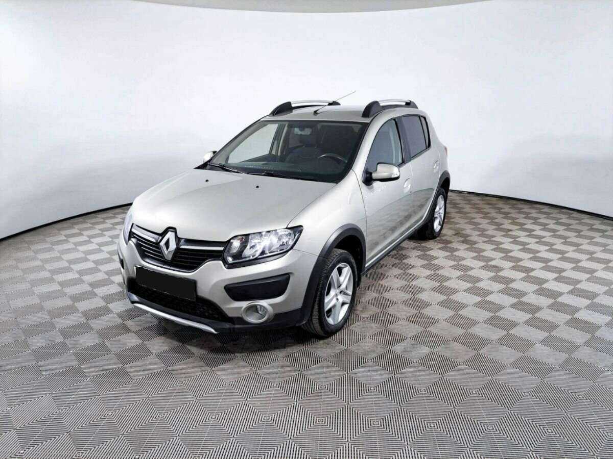 Renault Sandero с пробегом — 2017 год. Фото: #0