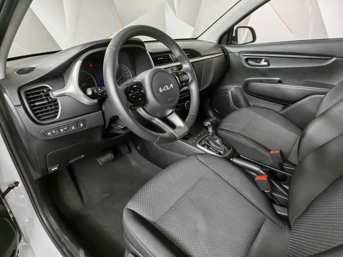 Kia Rio с пробегом — 2022 год. Фото: #13